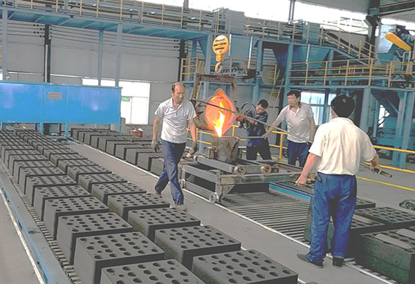 An automated casting and molding production line for bearing seat castings